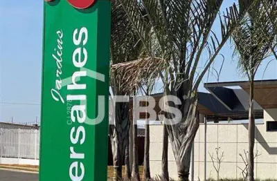 Terreno à venda na Rua Azaleia, Jardins Versalhes, Aparecida de Goiânia