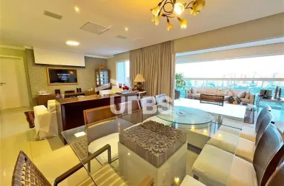 Apartamento luxuoso com 233 m2 nascente com 04 suítes amplas!