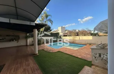 Casa em condomínio fechado com 6 quartos à venda na Rua SB 50, Loteamento Portal do Sol II, Goiânia