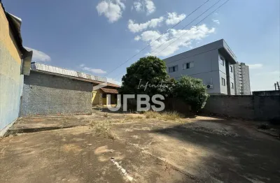 Terreno à venda na Rua Paritins, 9, Parque Amazônia, Goiânia