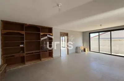 Casa com 5 quartos à venda na Rua 109, Setor Sul, Goiânia