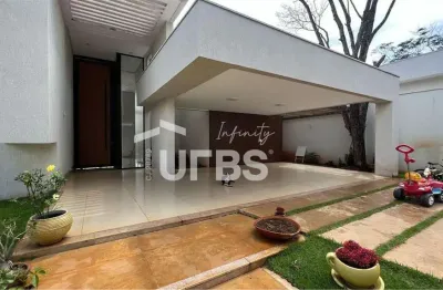 Lindíssima casa localizada no residencial parque dos cisnes