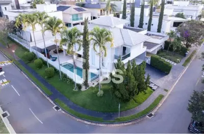 Sobrado exclusivo no jardins valência – esquina imponente e lazer integrado!