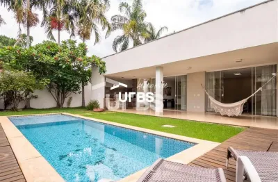 Casa em condomínio fechado com 4 quartos à venda na Avenida Diógenes Dolival Sampaio, Jardins Milão, Goiânia