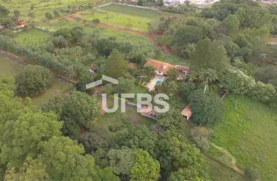 Terreno à venda na Rua 3, Chácaras São Pedro, Aparecida de Goiânia