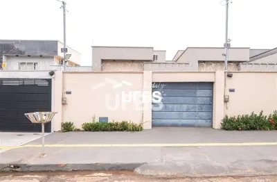 Casa com 3 quartos à venda na Rua 26, Setor Conde dos Arcos, Aparecida de Goiânia