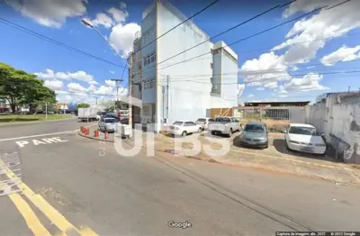 Terreno à venda na Avenida Perimetral, Setor Bueno, Goiânia