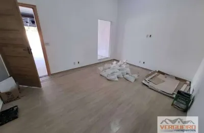 Casa nova 3 quartos (1 suíte), armários planejados, jardim satélite