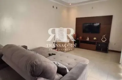 Casa 4 dormitórios, 208m², à venda por R$ 790.000,00 - Jardim Panorama - Bauru/SP