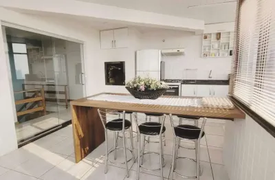 Duplex exclusivo à venda no centro de cascavel – frente, 3 quartos, varanda gourmet