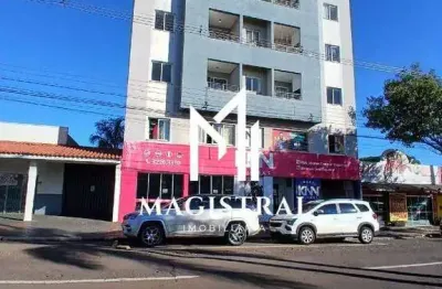 Vende-se este belo e confortável apartamento em frente á avenida brasil