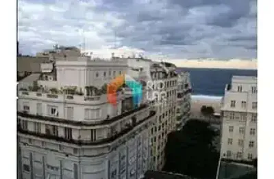 Copacabana, 4 quartos, 3 banheiros, com 200m², terraço com vista mar, condomínio de alto nível, bai