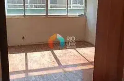Copacabana, apartamento de 4 quartos, suíte, amplo com vista livre, oportunidade com valor atrativo