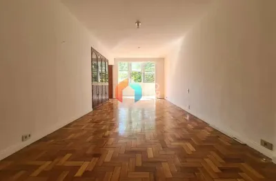 Apartamento à venda em copacabana, 3 quartos (1 suíte), sala ampla em ambientes, dependência comple
