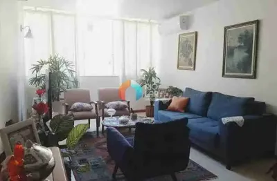 Apartamento à venda em copacabana, 3 quartos (1 suíte c/closet), 3 banheiros, cozinha ampla, depend