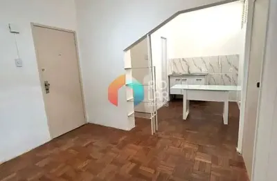 Apartamento com 2 quartos à venda na Rua Alcindo Guanabara, Centro, Rio de Janeiro