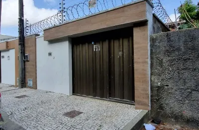 Aluguel | casa ampla com 3 suítes e quintal – conforto e privacidade no mesmo lugar! no bairro josé de alencar próximo ao g barbosa da av. maestro lisboa.