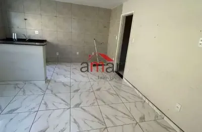 Casa com 2 quartos para alugar na santa terezinha, belo horizonte  por r$ 1.350