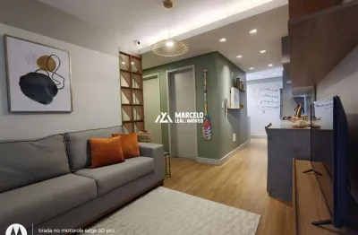 Apartamento de 3/4 sendo uma suíte com 2 vagas de garagem, em condomínio com laz