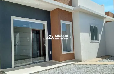 Vendo casas de 2 quartos sendo 01 suíte em fase final de finalização  no bairro