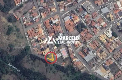 Vendo terreno de esquina em rua asfaltada no bairro recreio com 306,72 m² proxim