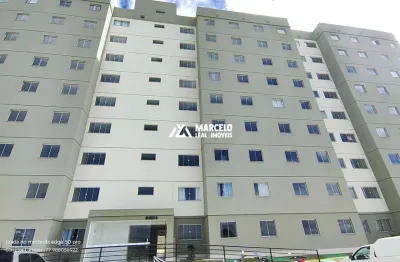 Alugo apartamento térreo com armários na cozinha e banheiro maior (pcd), 2 quart