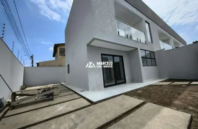 Vendo Village com 3 quartos sendo 2 suítes uma delas com closet e varanda, com m