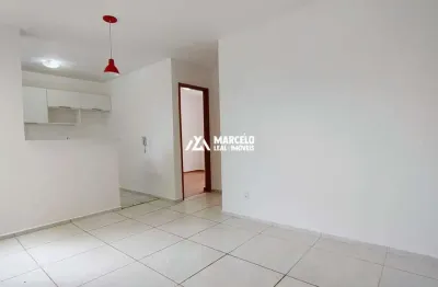 Alugo apartamento padrão de 2/4 no 1º andar, em condomínio fechado com completa