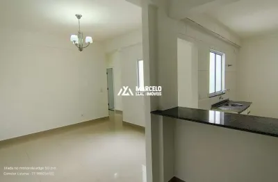 Alugo apartamento 1º andar, 2/4 sendo uma suíte com varanda no candeias em vitór