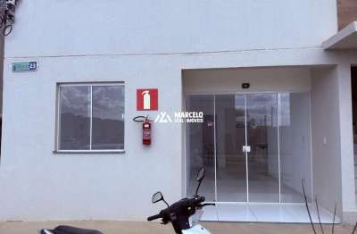 Vendo apto térreo de esquina com  2/4  e quintal nunca antes habitado no condomi