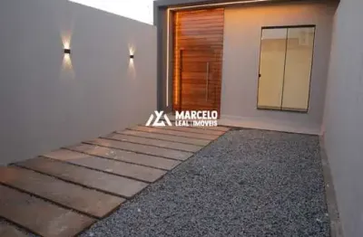 Vendo casa com 3 quartos sendo uma suíte com acabamento de primeira na rua princ