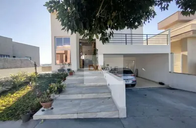 Sobrado com 3 dormitórios à venda, 195 m² por r$ 749.000 - reserva do vale - caçapava/sp