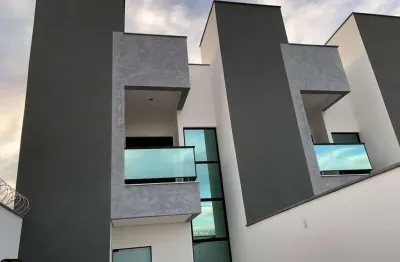 Casa sobrado com 3 quartos, 2 vagas, área de lazer no bairro novo mundo em uberlândia!!!