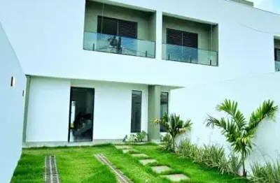 Casa sobrado com 2 suítes, closet, quintal, até 4 vagas, home office na zona sul em uberlândia