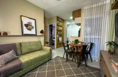 Apartamento 2 quartos, sala, cozinha, banheiro, 1 vaga, condomínio clube com área de lazer no granja marileusa, uberlândia/mg