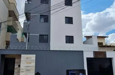 Apartamento com 2/4, suíte, churrasqueira e elevador há 2km da ufu, no santa mônica em uberlândia!