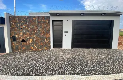 Casa à venda 3 suítes, 250m², sala pé direito alto, cozinha gourmet, churrasqueira, 2 vagas, acabamento premium, verde umuarama em uberlândia