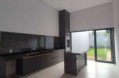 Casa à venda em uberlândia-mg: 3 quartos, suíte, 2 salas, 3 banheiros, 2 vagas de garagem no quinta alto umuarama. acabamento premium!