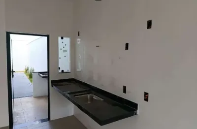 Casa com 2 quartos à venda na Avenida Serra Bodoquena, 1410, Laranjeiras, Uberlândia