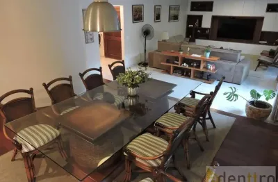 Casa com 4 quartos à venda na Rua Edmundo Scannapieco, 10, Caxingui, São Paulo