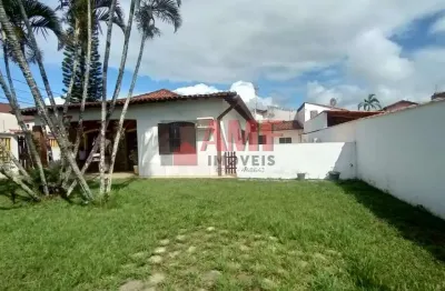 Casa com piscina na praia  do suarão em itanhaém/sp