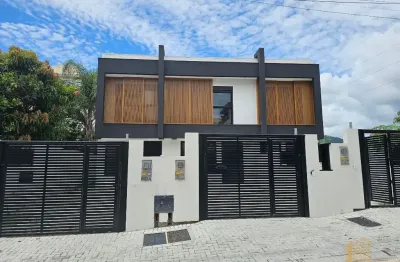 Sobrado novo pronto para morar na melhor localização dos ingleses em floripa