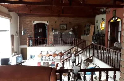 Casa com 3 quartos à venda na Lamartine Fagundes, --, Vila Santista, Atibaia