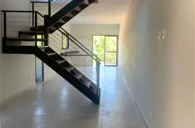 Casa com 3 quartos à venda na César Memolo, --, Vila Thais, Atibaia