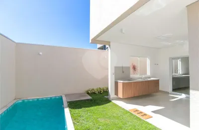 Casa com 3 quartos à venda na Vila Petrópolis, Atibaia 