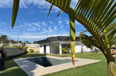Casa térrea com 4 quartos à venda em condomínio residencial shamballa iii - sp