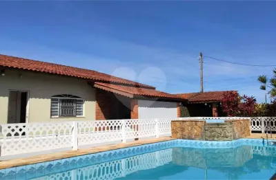 Casa térrea com 3 quartos para locação em jardim alvinópolis - sp