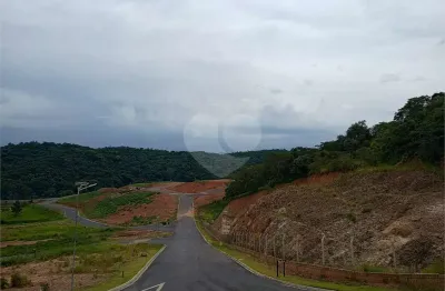 Terreno em condomínio fechado à venda na Lázuli, --, Centro, Bom Jesus dos Perdões