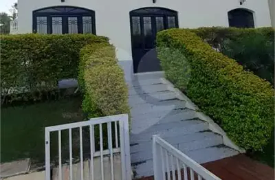Casa com 5 quartos à venda ou para locação em centro - sp