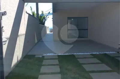 Casa com 3 quartos à venda na Dos Cedros, --, Jardim dos Pinheiros, Atibaia